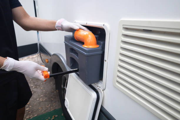 Portable Toilet Options We Offer in Ocala Estates, FL